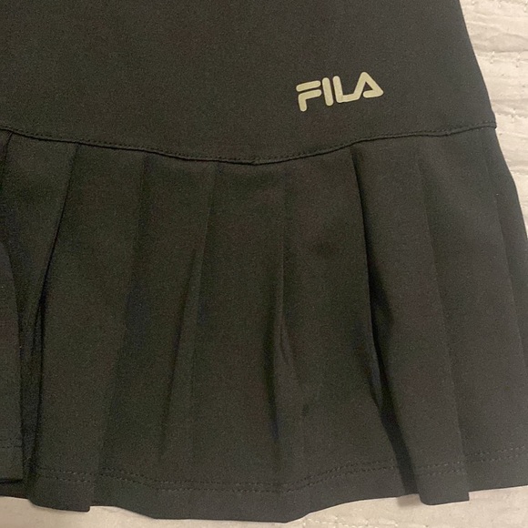 Fila black tennis skirt size‎ small - Picture 2 of 5